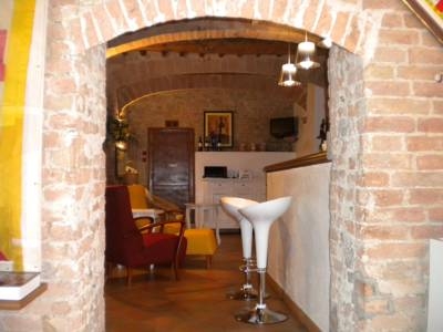 Imagen del bar/restaurante del Hotel Porta Romana. Foto 2