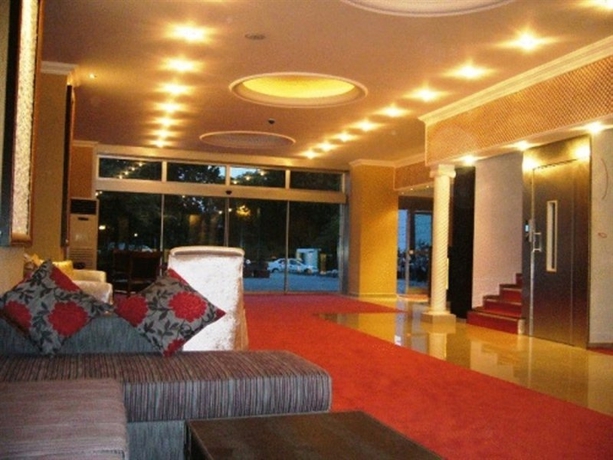 Imagen general del Hotel Porta Romanos. Foto 4