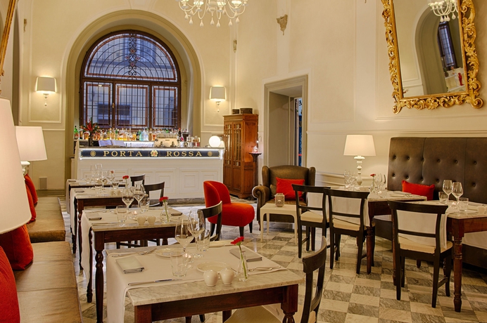 Imagen del bar/restaurante del Hotel Porta Rossa Hotel Firenze, Colbert Collection. Foto 4