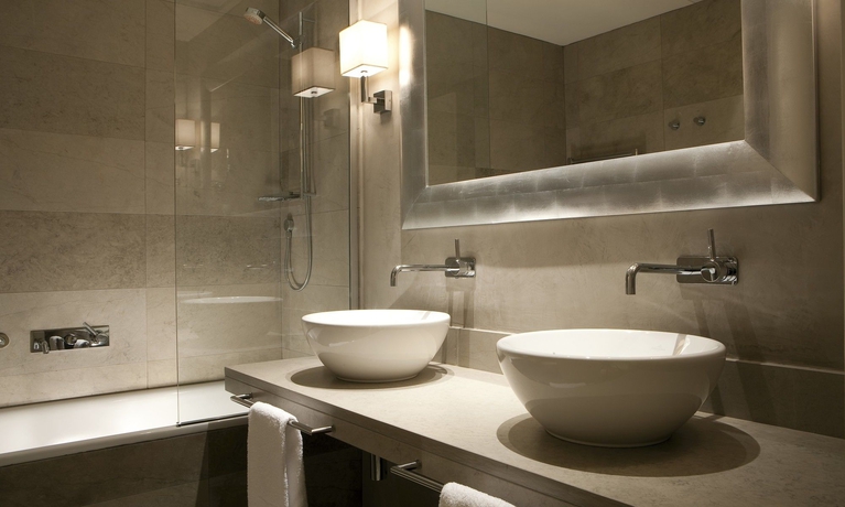 Imagen de la habitación del Hotel Porta Rossa Hotel Firenze, Colbert Collection. Foto 11