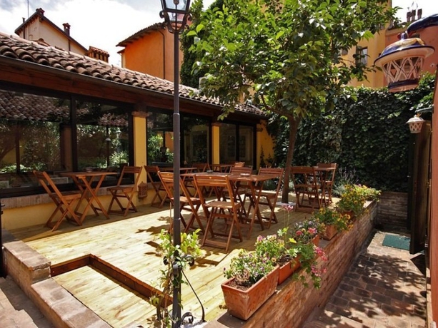 Imagen general del Hotel Porta San Mamolo. Foto 3