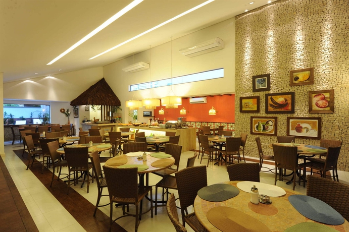 Imagen del bar/restaurante del Hotel Portal Da Praia. Foto 4