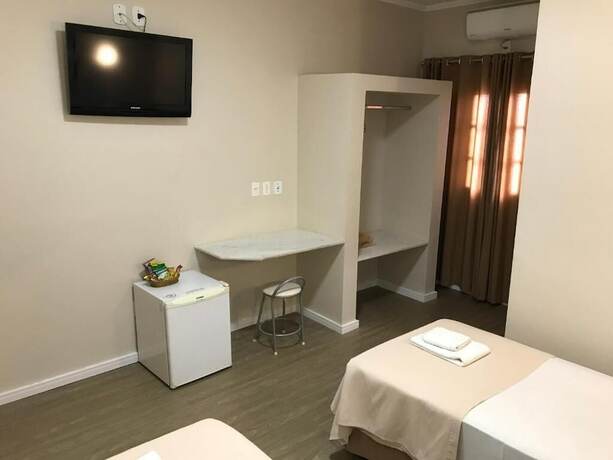 Imagen de la habitación del Hotel Portal Das &Aacute;guas, Jaguari&uacute;na. Foto 25