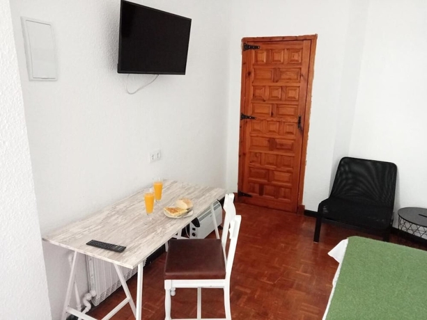 Imagen de la habitación del Hotel Portal De La Rioja. Foto 3