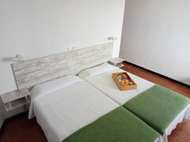 Imagen de la habitación del Hotel Portal De La Rioja. Foto 4