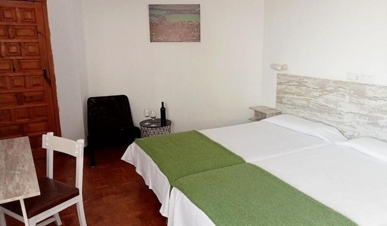 Imagen de la habitación del Hotel Portal De La Rioja. Foto 6