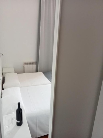 Imagen de la habitación del Hotel Portal De La Rioja. Foto 11