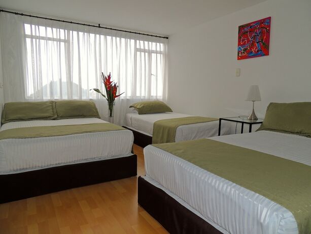 Imagen de la habitación del Hotel Portal De Milán. Foto 27