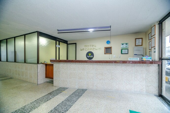 Imagen de los interiores del Hotel Portal De Milán. Foto 39