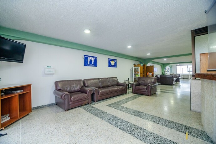 Imagen de los interiores del Hotel Portal De Milán. Foto 40