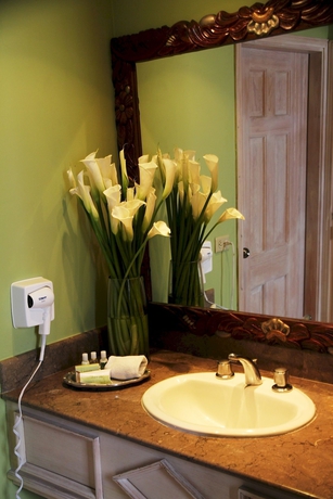 Imagen de la habitación del Hotel Portal Del Angel. Foto 7