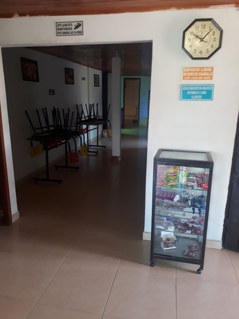 Imagen del bar/restaurante del Hotel Portal Del Valle. Foto 3