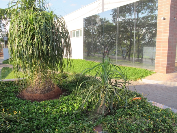 Imagen de los exteriores del Hotel Portal Mogi Mirim. Foto 13