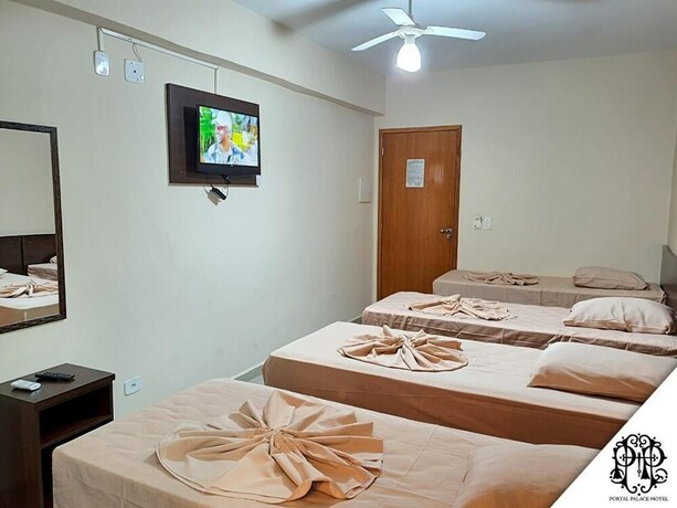 Imagen de la habitación del Hotel Portal Palace. Foto 17
