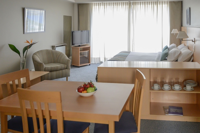 Imagen de la habitación del Hotel Portal Plaza Suites. Foto 3