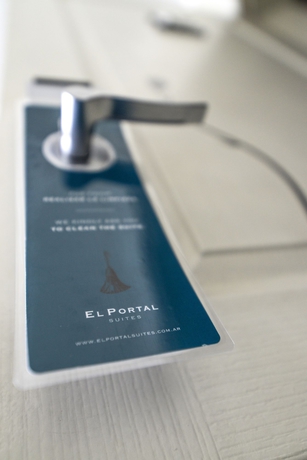 Imagen de la habitación del Hotel Portal Plaza Suites. Foto 10