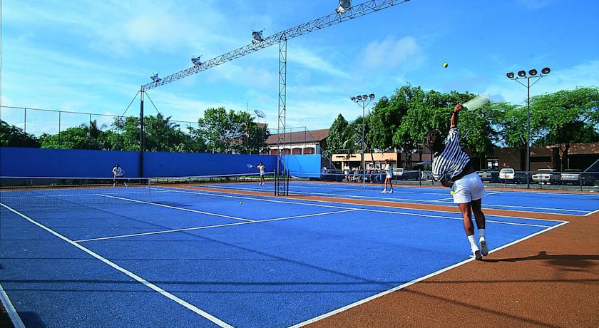 Imagen general del Hotel Portal Rio Una. Foto 6