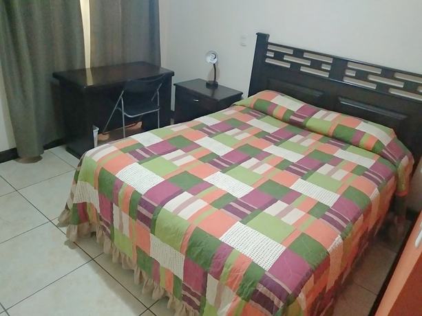 Imagen de la habitación del Hotel Portal de Occidente. Foto 12