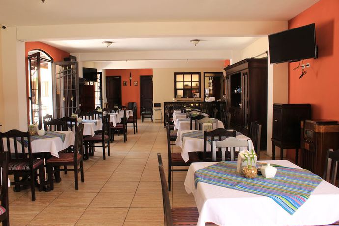 Imagen del bar/restaurante del Hotel Portal de Occidente. Foto 2