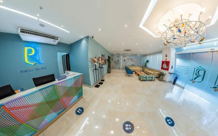 Imagen de los interiores del Hotel Portal del Rio. Foto 17