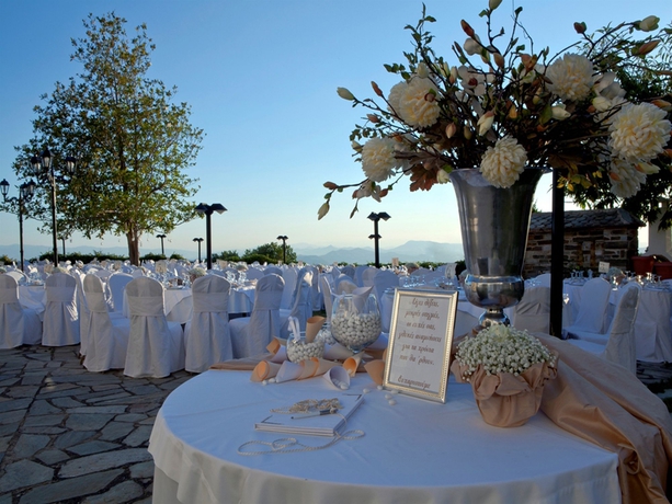 Imagen de los exteriores del Hotel Portaria. Foto 9