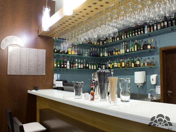 Imagen general del Hotel Portas De Santa Rita. Foto 8