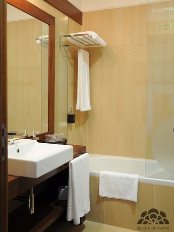 Imagen general del Hotel Portas De Santa Rita. Foto 9