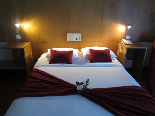 Imagen de la habitación del Hotel Portas do Ger&ecirc;s. Foto 11