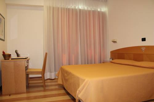 Imagen de la habitación del Hotel Portavaldera. Foto 5
