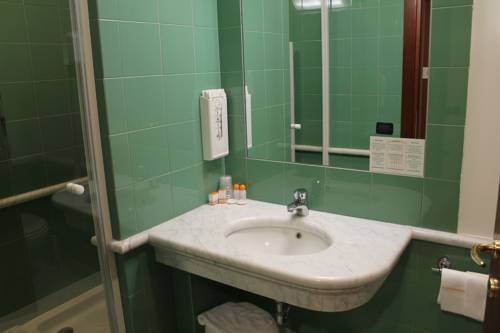 Imagen de la habitación del Hotel Portavaldera. Foto 6