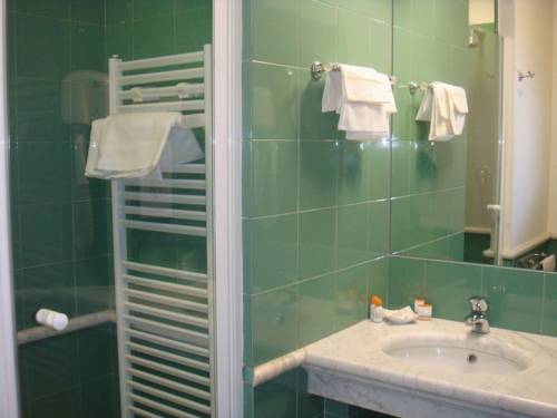 Imagen de la habitación del Hotel Portavaldera. Foto 12