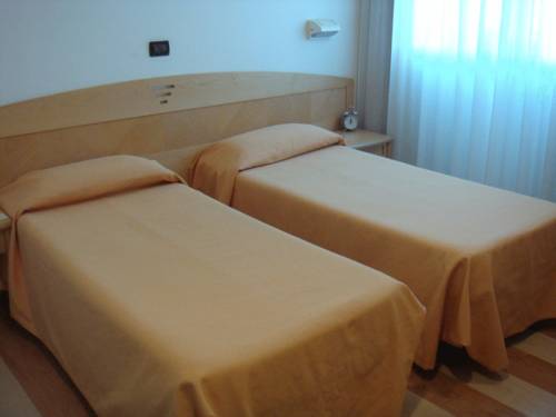 Imagen de la habitación del Hotel Portavaldera. Foto 13