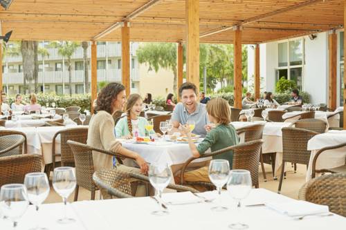 Imagen del bar/restaurante del Hotel Portaventura Caribe - Theme Park Tickets Included. Foto 3