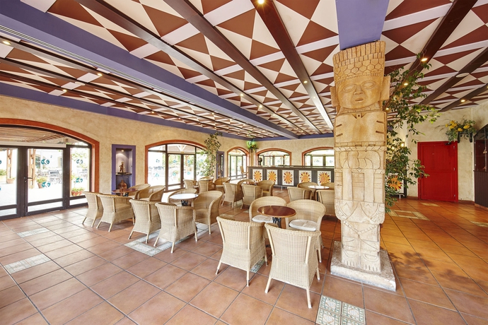 Imagen del bar/restaurante del Hotel Portaventura El Paso - Theme Park Tickets Included. Foto 5