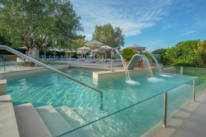 Imagen de la piscina del Hotel Portblue Club Pollentia Resort. Foto 24