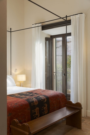 Imagen de la habitación del Hotel Portella. Foto 2