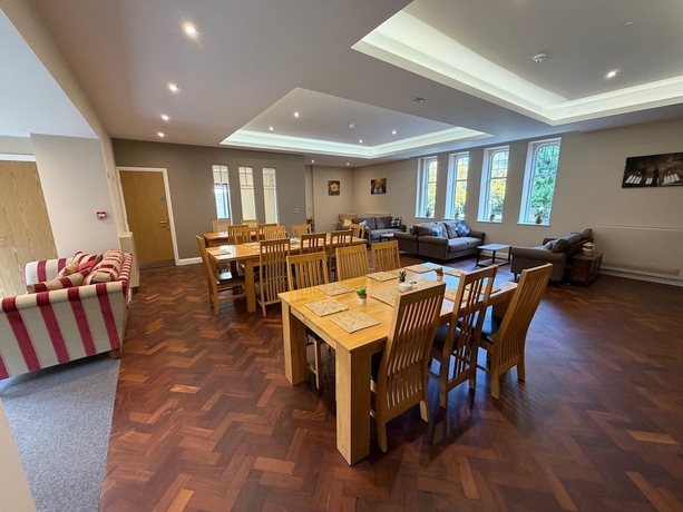 Imagen del bar/restaurante del Hotel Porters Lodge. Foto 5