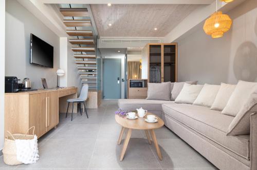 Imagen general del Hotel Portes Lithos Luxury Resort. Foto 3