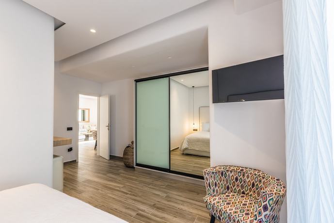 Imagen de la habitación del Hotel Portes Mykonos Suites and Villas. Foto 5