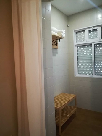 Imagen de la habitación del Hotel Portf&oacute;lio Guesthouse. Foto 15