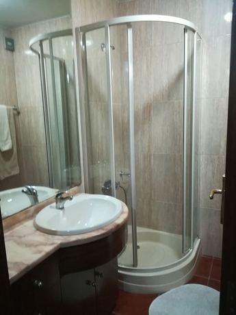 Imagen de la habitación del Hotel Portf&oacute;lio Guesthouse. Foto 18