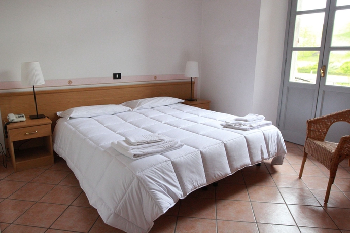 Imagen de la habitación del Hotel Portici. Foto 10