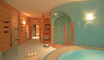 Imagen de la piscina del Hotel Portillo Dolomites 1966'. Foto 14