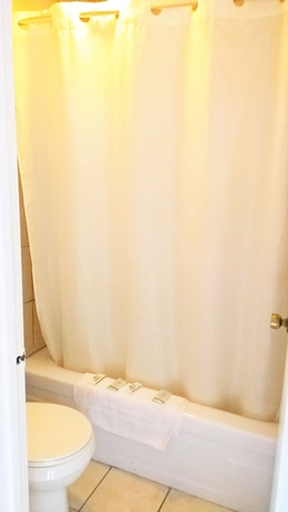 Imagen de la habitación del Hotel Portland Value Inn And Suites, Portland. Foto 11