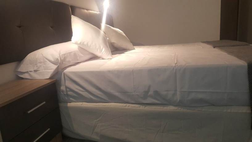 Imagen de la habitación del Hotel Portmán. Foto 4