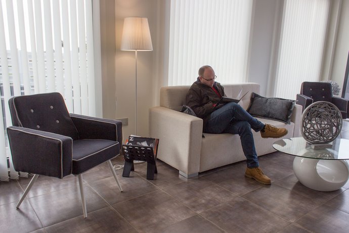 Imagen de los interiores del Hotel Portmán. Foto 11