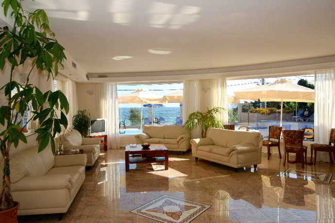 Imagen de los interiores del Hotel Porto Alegre, Creta. Foto 11