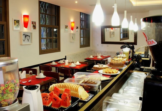 Imagen del bar/restaurante del Hotel Porto Alegre Hostel Boutique. Foto 4