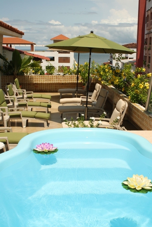 Imagen de los exteriores del Hotel Porto Allegro. Foto 10