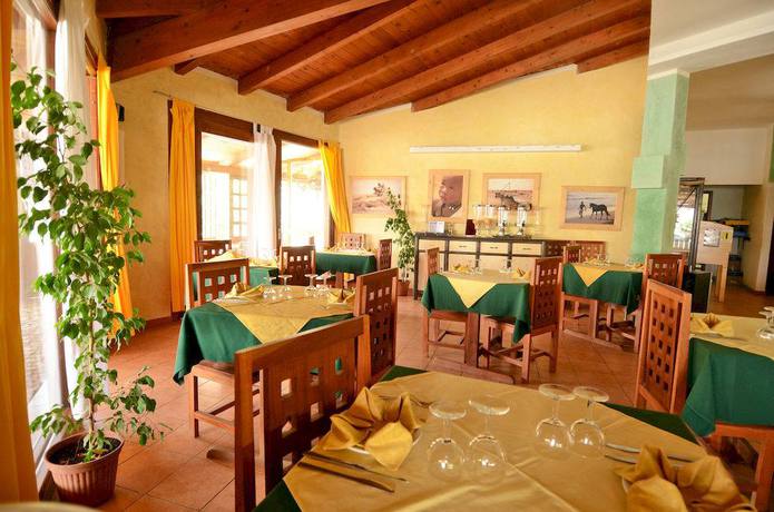 Imagen del bar/restaurante del Hotel Porto Antigo Residence. Foto 2